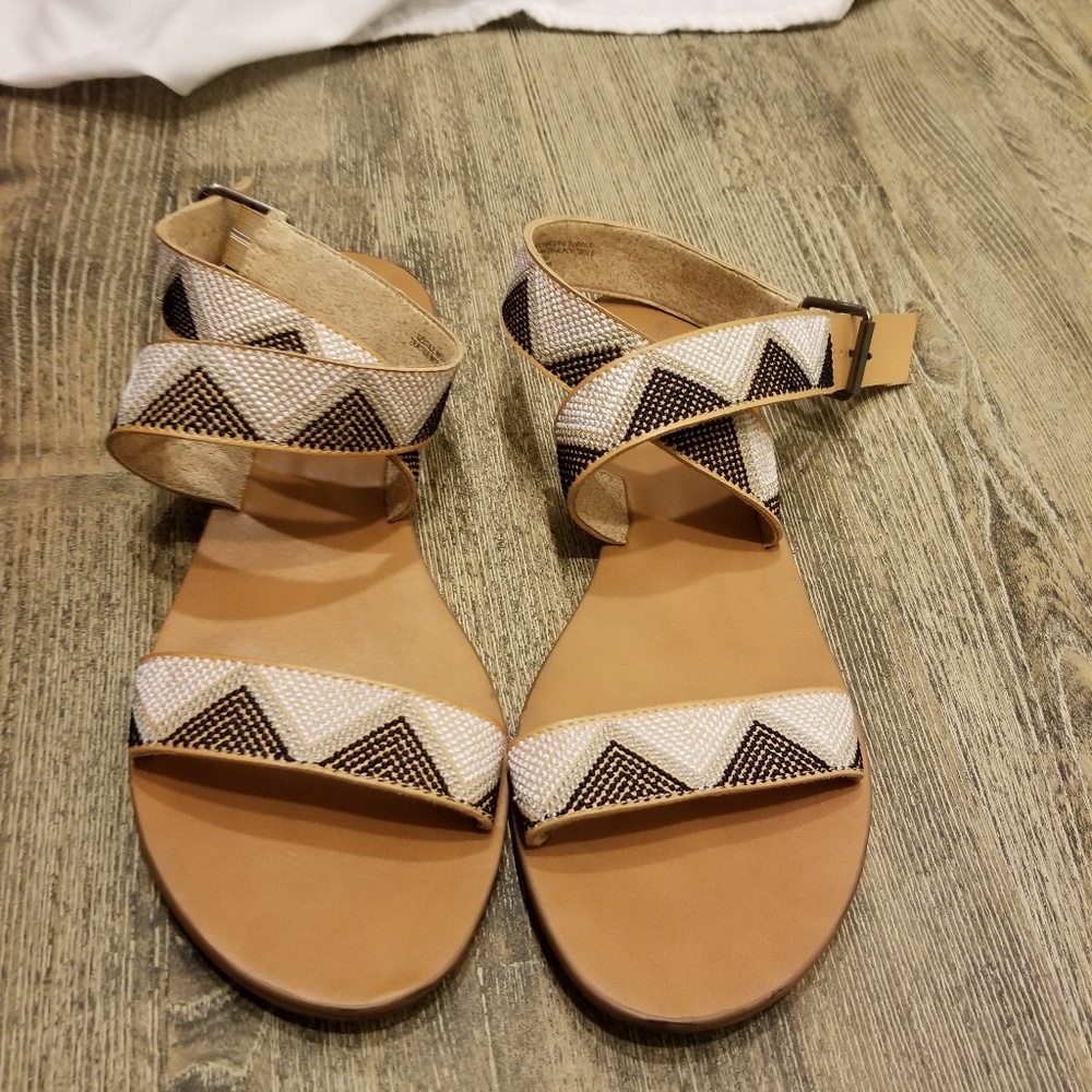 PRELOVED TRIBAL SANDAL